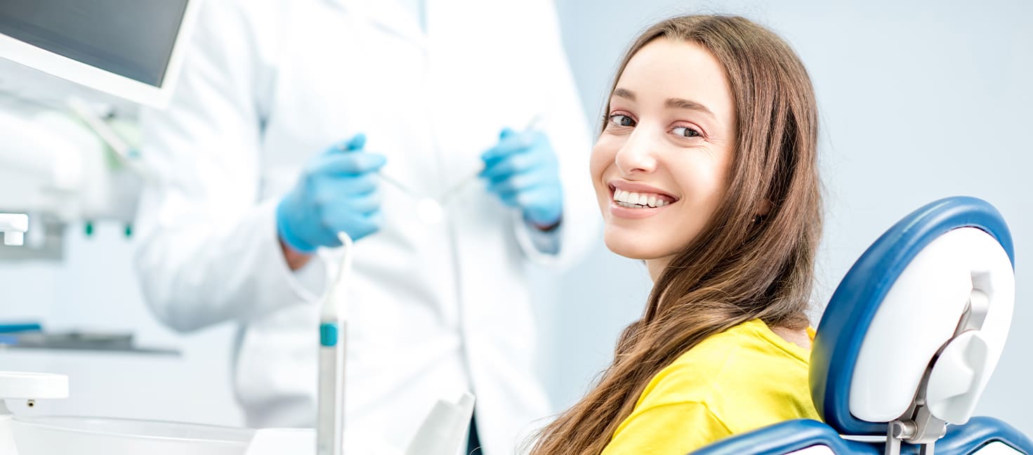 Zirconium veneers or zirconium dental veneers