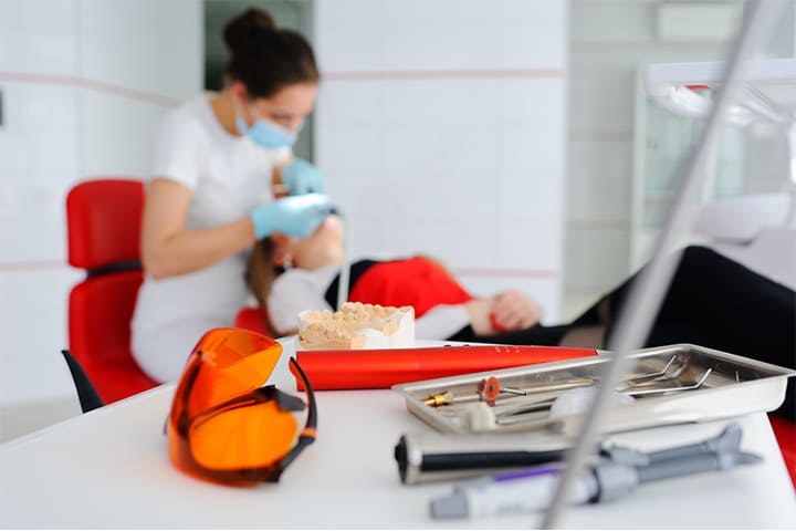 Maltepe'de Açık Dişçi - Nöbetçi Dişçi Hizmetleri